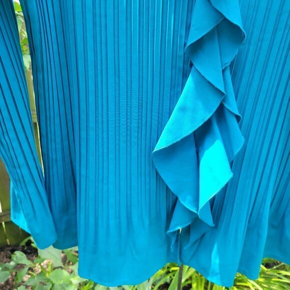 Teal Button Down Blouse - Picture 3 of 11